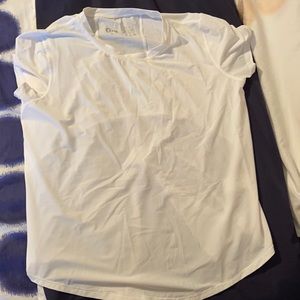 Zyia split back white T-Shirt size Medium